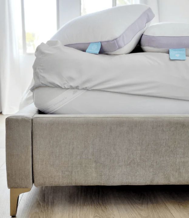 Dreamfit® DreamComfort™ 4-Piece White Microfiber Full Sheet Set-1