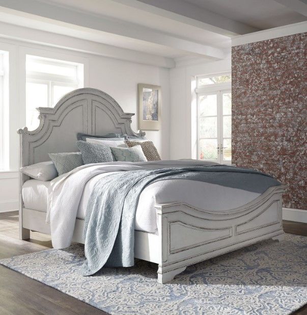 Liberty Furniture Magnolia Manor Antique White California King Panel Bed-1