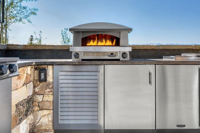 Kalamazoo™ Artisan Fire 31" Stainless Steel Countertop Pizza Oven-5