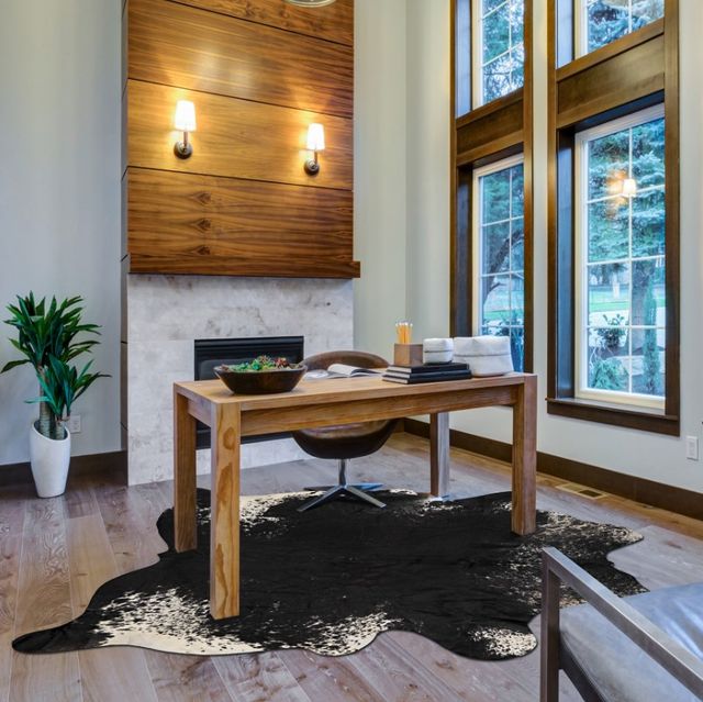 Linon Cowhide Dark Brindle Area Rug-1