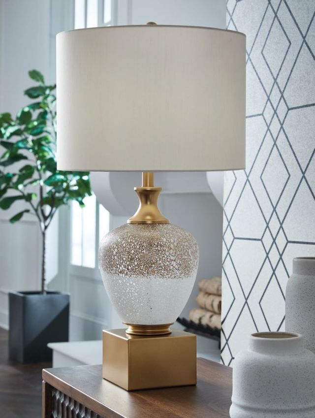 Signature Design by Ashley® Tavisburg Brown/Gold/White Table Lamp-2