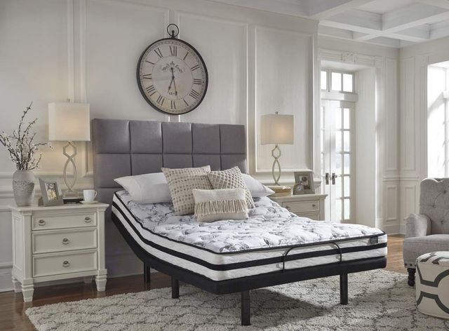 Matelas dans une boîte Chime 8 po ferme grand hybride de Sierra Sleep®-7