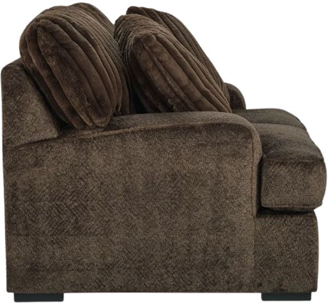 Benchcraft® Aylesworth Chocolate Loveseat-2