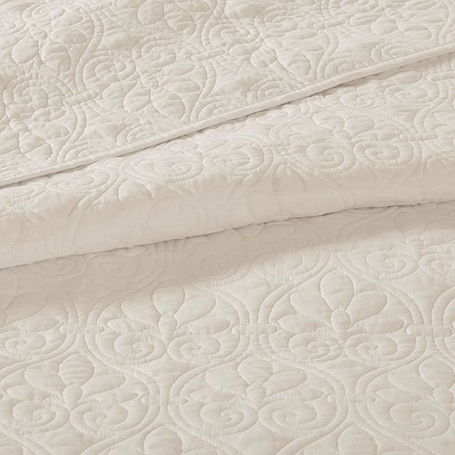 Olliix by Madison Park Cream King Quebec Reversible Bedspread Set-4