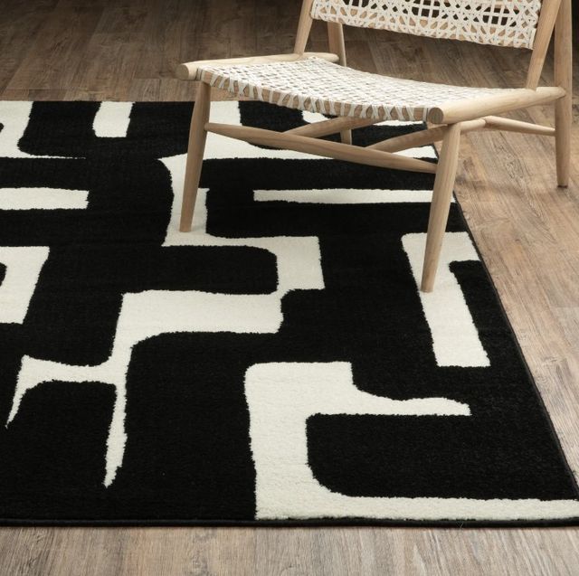 Oriental Weavers™ Quinn 5'x7' Style 7 Area Rug-1