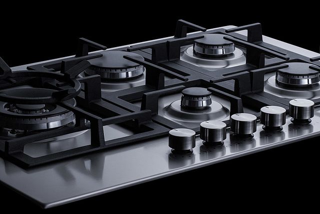 Summit® 30" Stainless Steel Natural Gas Cooktop-3