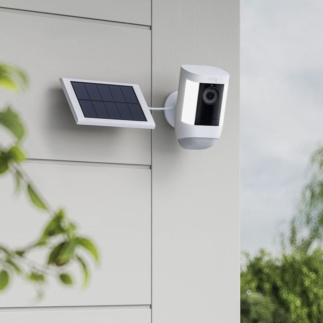 ring White Small Solar Panel (USB-C)-4