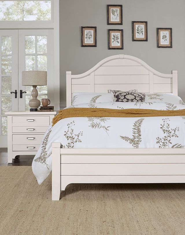 LM Co Home By Vaughan-Bassett Bungalow Home by Ben & Erin Napier Lattice Queen Panel Bed-1