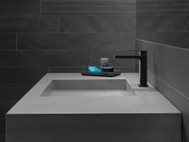 Peerless Xander® Matte Black 5" Single Handle Lavatory Faucet-1