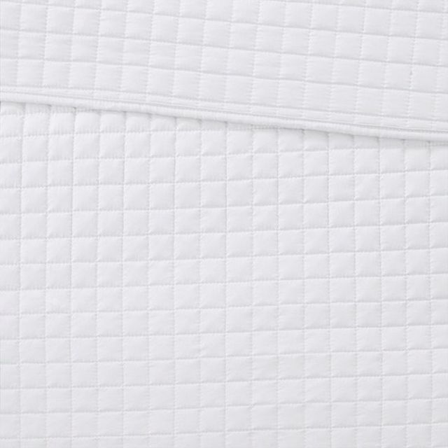 Olliix by 510 Design Otto White Full/Queen 3 Piece Reversible Coverlet Set-2
