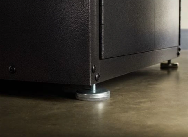 Gladiator® Ready-to-Assemble Hammered Granite Full-Modular Gearbox-1