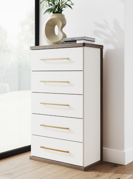 Signature Design by Ashley® Kendanport Brown/White 5-Drawer Chest-1
