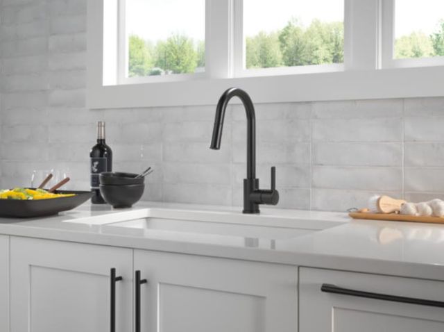 Peerless Precept® Matte Black Single Handle Pull-Down Kitchen Faucet-2