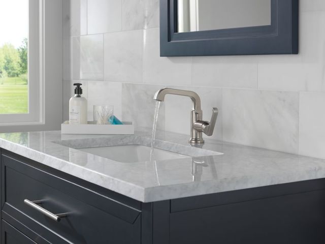 Delta Tetra™ Lumicoat® Stainless 7" Single Handle Bathroom Faucet-1