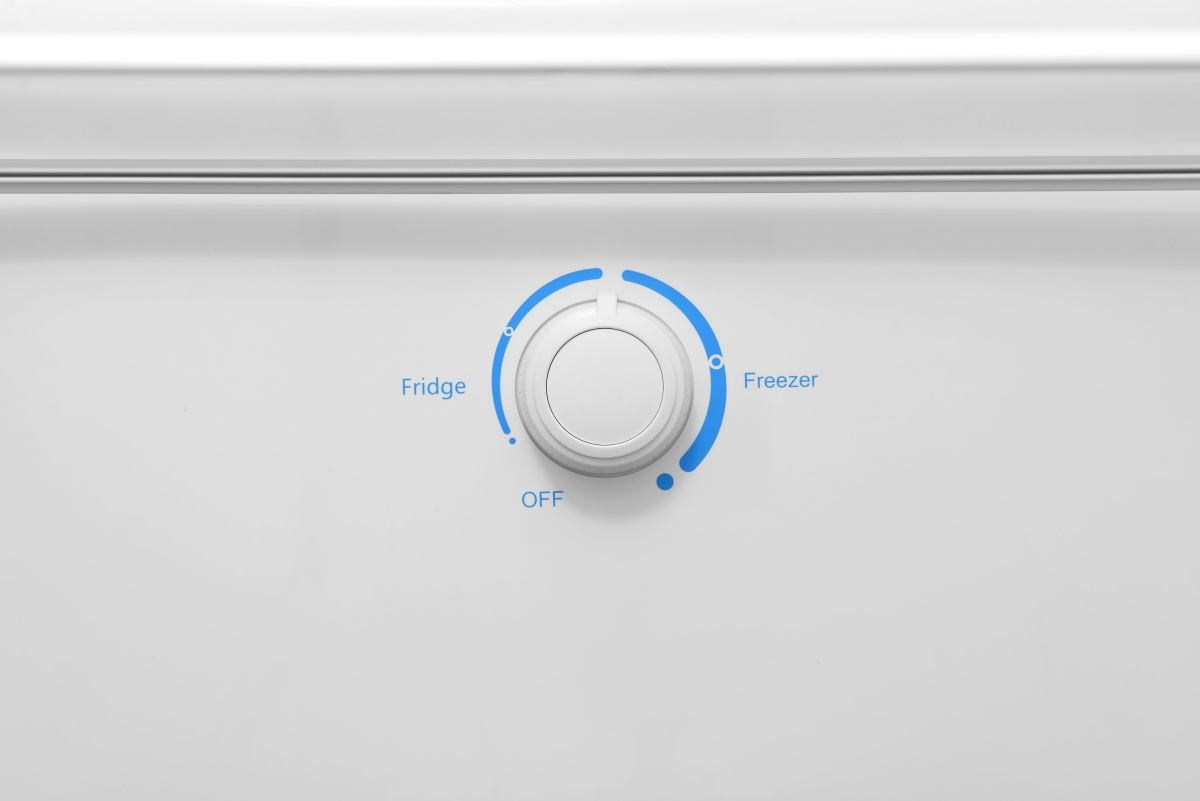 Frigidaire® 16 Cu. Ft. White Garage Ready Upright Freezer | Idler's ...