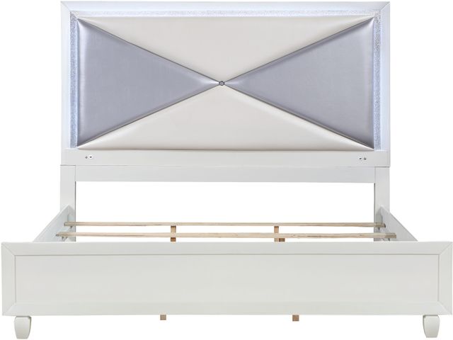 New Classic® Home Furnishings Harlequin Platinum Queen Panel Bed-1