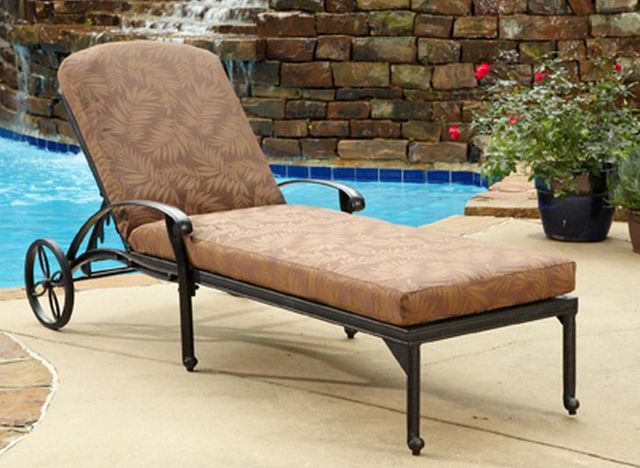 homestyles® Capri Gray Chaise Lounge-2