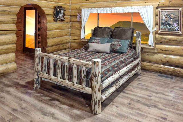 Montana Woodworks® Montana Collection Ready to Finish Queen Bed-3