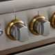 Viking® 5 Series 36'' Splash Pro Style Induction Range-1