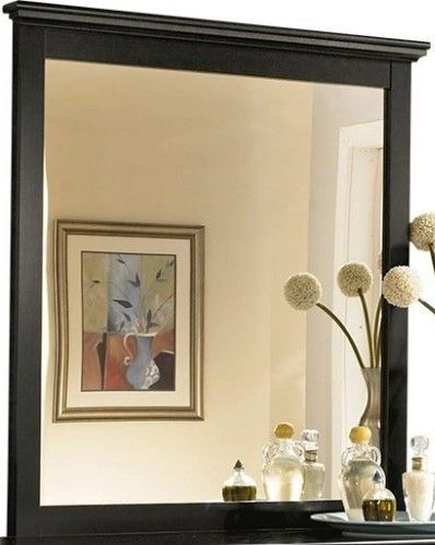 Signature Design by Ashley® Maribel 4-Piece Black Queen Panel Bed Set-3