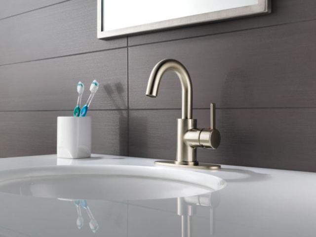 Peerless Precept® Brushed Nickel Single Handle Centerset Lavatory Faucet-2