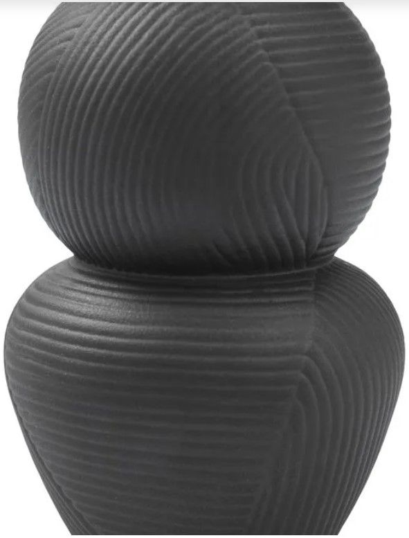 Renwil® Icarus Matte Black Vase-3
