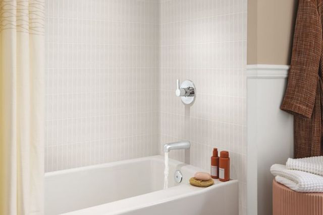Peerless Flute™ Chrome Tub Trim Kit -1