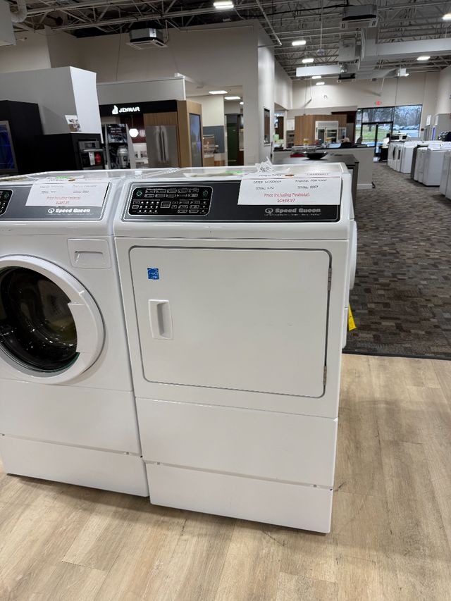 Speed Queen® DF7 7.0 Cu. Ft. White Front Load Electric Dryer-0