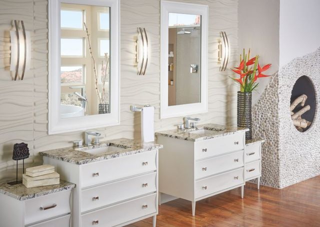 Brizo Vettis® Polished Chrome 8" Towel Bar-1