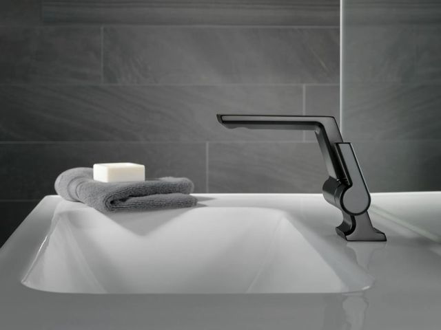 Delta Pivotal® Matte Black Single Handle Bathroom Faucet-2