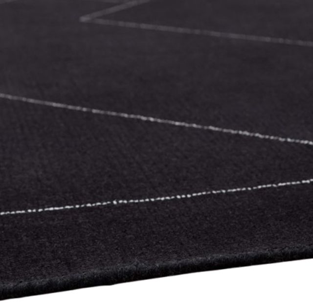 Signature Design by Ashley® Marav Black/White 8'x10' Area Rug-1