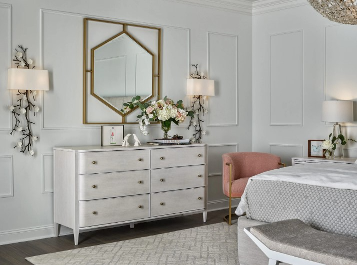 Universal Furniture Chelsea Dresser - Thumbnail 5
