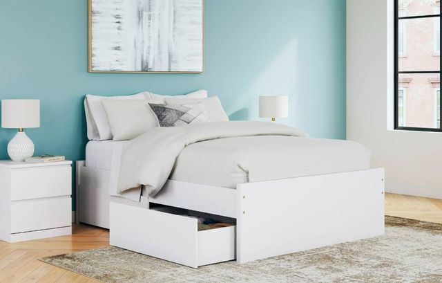 Signature Design by Ashley® Onita White Queen Panel 4-Drawer Storage Bed-4