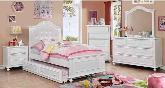 Furniture of America® Olivia White Chest-3