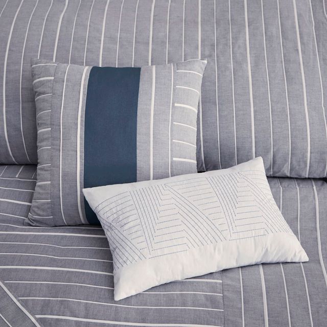 Olliix by Urban Habitat 5 Piece Chambray Indigo Full/Queen Bergen Cotton Rich Duvet Cover Set-4