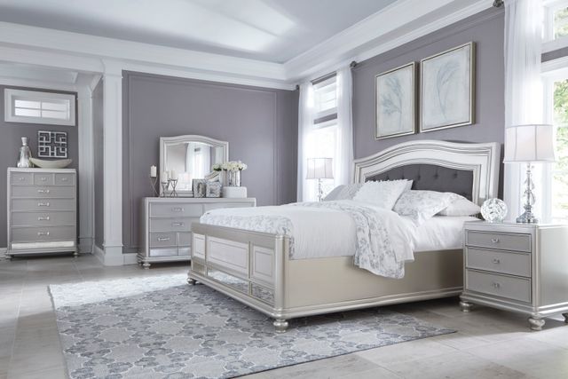 Signature Design by Ashley® Coralayne Silver Bedroom Mirror-4