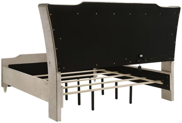 Coaster® Lorient 4-Piece Ivory/Camel Queen Bedroom Set-2