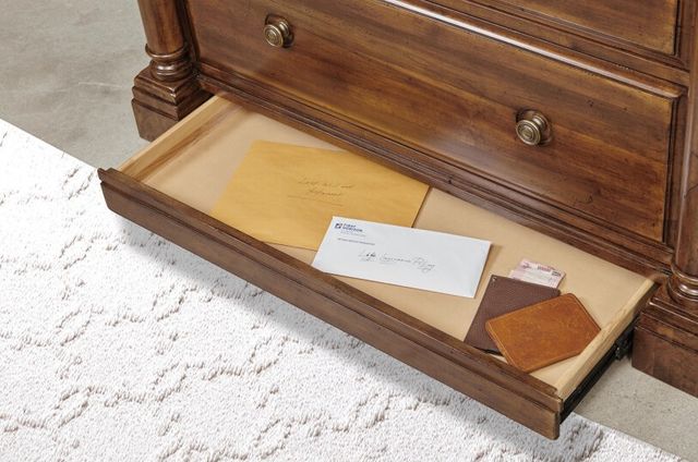 Kincaid® Bridgetown Heritage Maple Chest-3