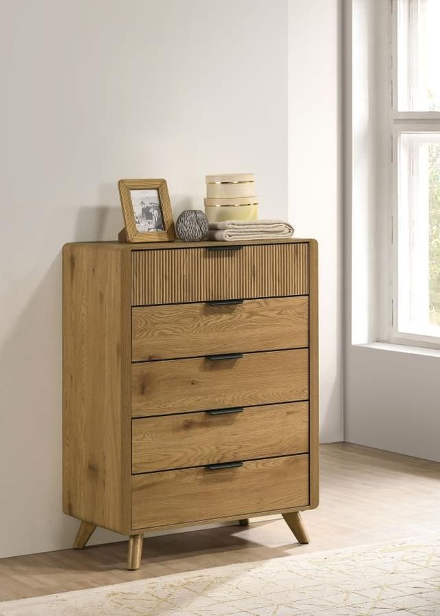 Coaster® Bennett Light Oak Chest-1