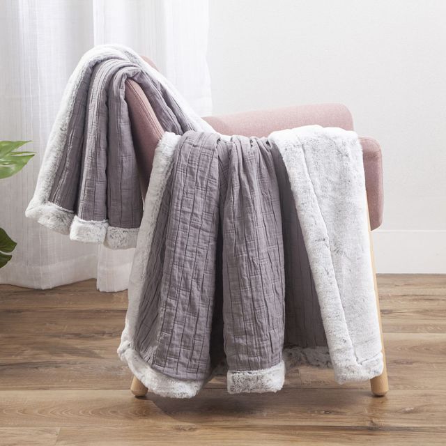 Concept ZZZ White/Gray 50x70 Matelasse & Faux Fur Throw-2