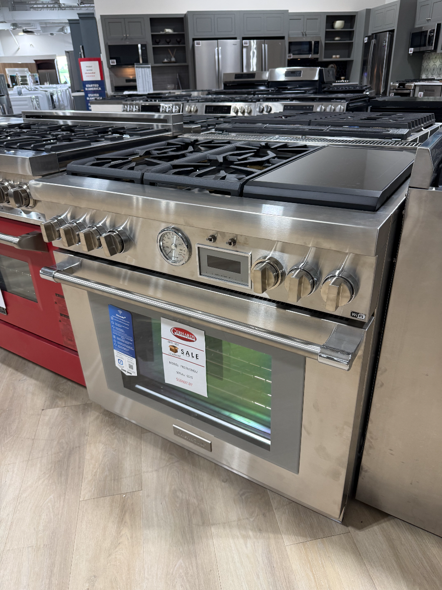 Thermador® Pro Grand® 36" Stainless Steel Pro Style Dual Fuel Range