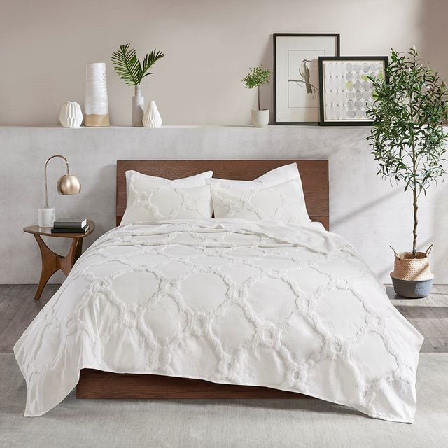 Olliix by Madison Park 3 Piece White Full/Queen Pacey Tufted Cotton Chenille Geometric Coverlet Set-1