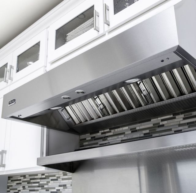 Viking® 5 Series 60" Splash Wall Hood-3