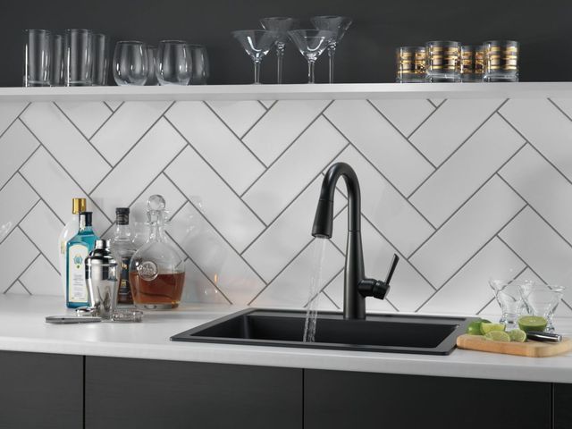 Delta Essa® Matte Black Single Handle Pull-Down Bar/Prep-2
