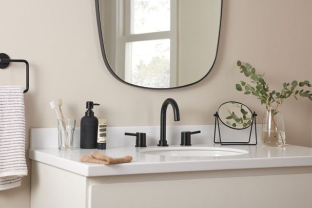 Peerless Precept® Matte Black 2-Handle Widespread Bath Faucet-3