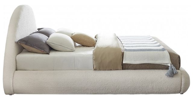Meridian Furniture Rudy Cream Queen Bed-2