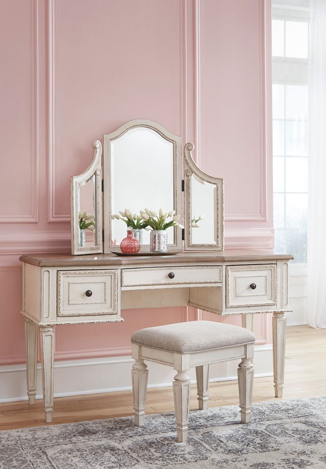 Signature Design by Ashley® Realyn Vanity/Mirror/Stool Set-2
