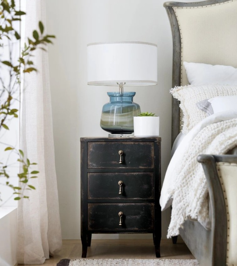 Hooker Furniture Ciao Bella Telephone Table