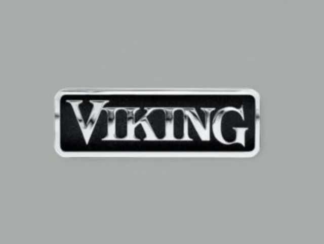 Viking® 5 Series Arctic Grey Professional Dishwasher Door Panel-1
