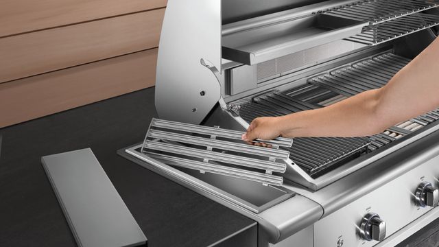 DCS Series 9 4-Burner Brushed Stainless Steel Built-In Liquid Propane Grill-4